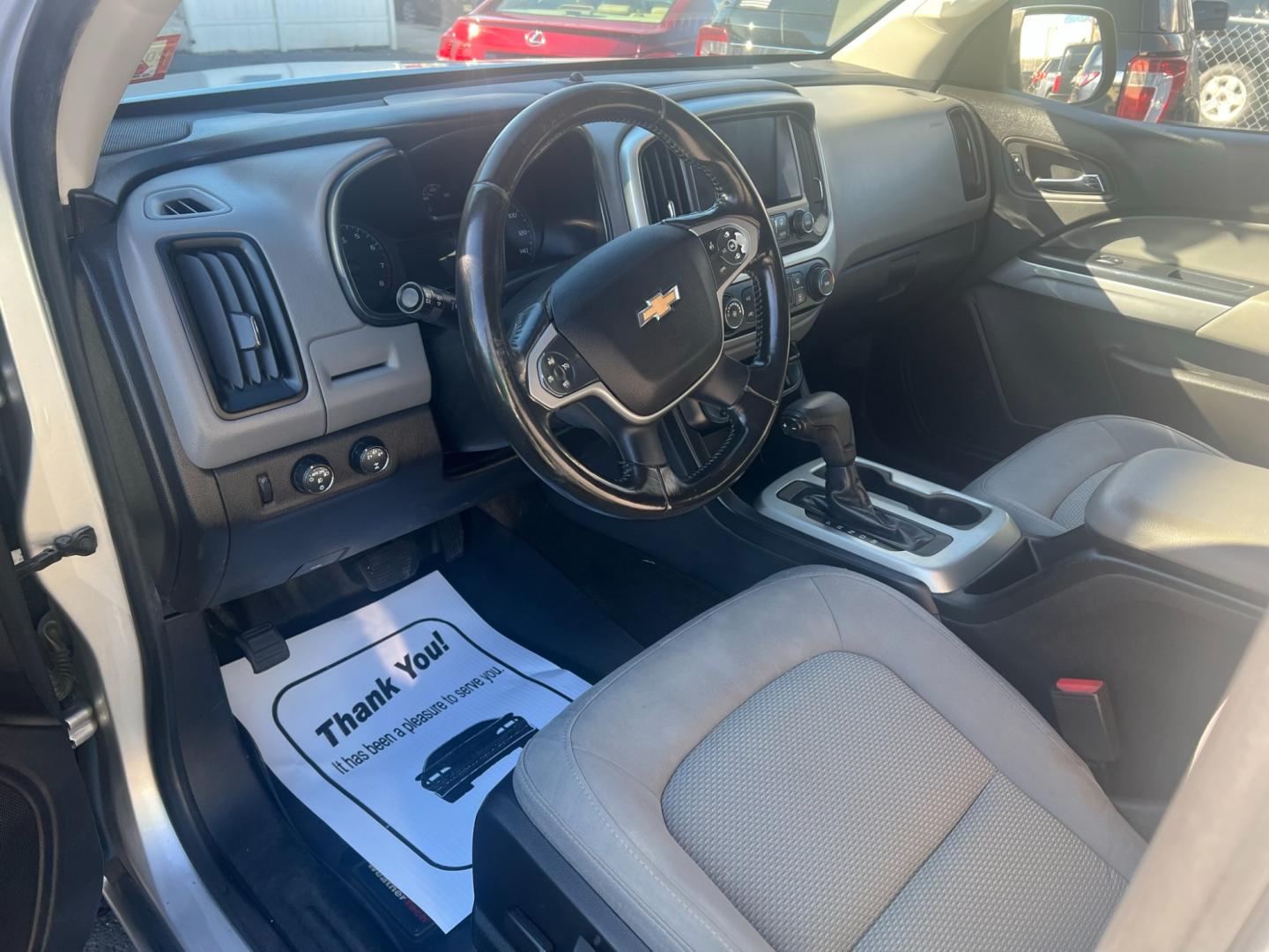 2015 SILVER /Gray Chevrolet Colorado LT CREW CAB 4WD Short Box (1GCGTBE36F1) with an 3.6L V6 DOHC 24V GAS engine, 6 SPEED AUTOMATIC transmission, located at 1018 Brunswick Ave, Trenton, NJ, 08638, (609) 989-0900, 40.240086, -74.748085 - A real nice Chevy Colorado Pick up Crew Cab!! All serviced up and ready for the road! Financing available - Photo#28